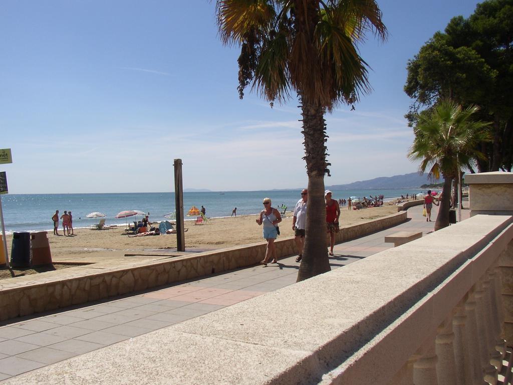 Apartamentos Alquihouse Vilafortuny Cambrils Exterior photo